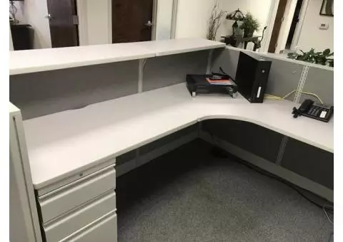 receptionist cubicle